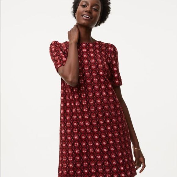 ✨HP✨Scroll Floral Jacquard Shift Dress✨ - Picture 1 of 7